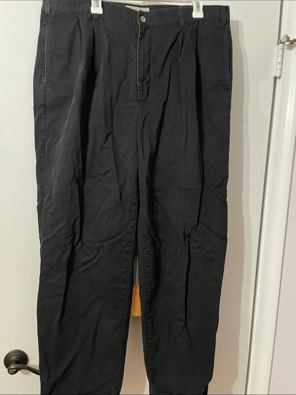 Old Navy Black Pleated Chino Pants for Men